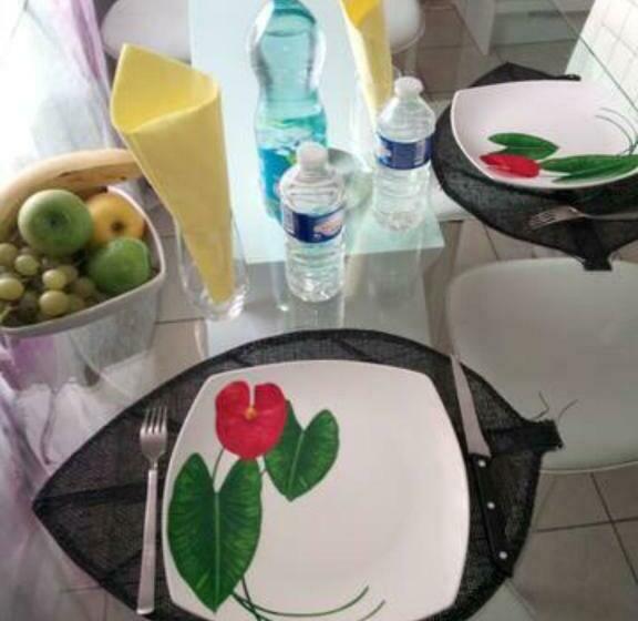 חדר סטנדרט לשלושה, # Prix Travellers Awards 2023 Et 2024 Lac Leman Velos Viarhôna Geneve Annecy