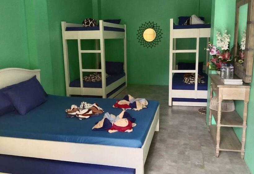 اتاق خانوادگی, Airusxander Front Beach Resort