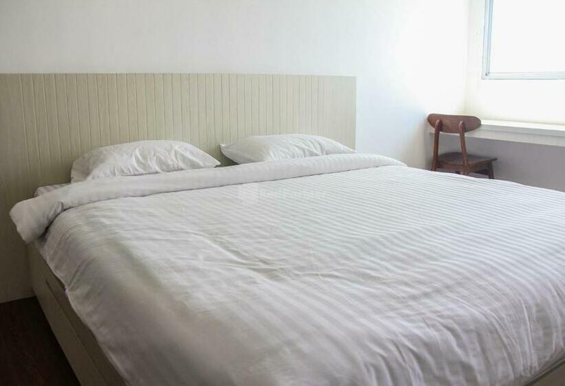 Студия Стандарт, Redliving Apartemen Gunung Putri Square Sansan Room Tower Pinus