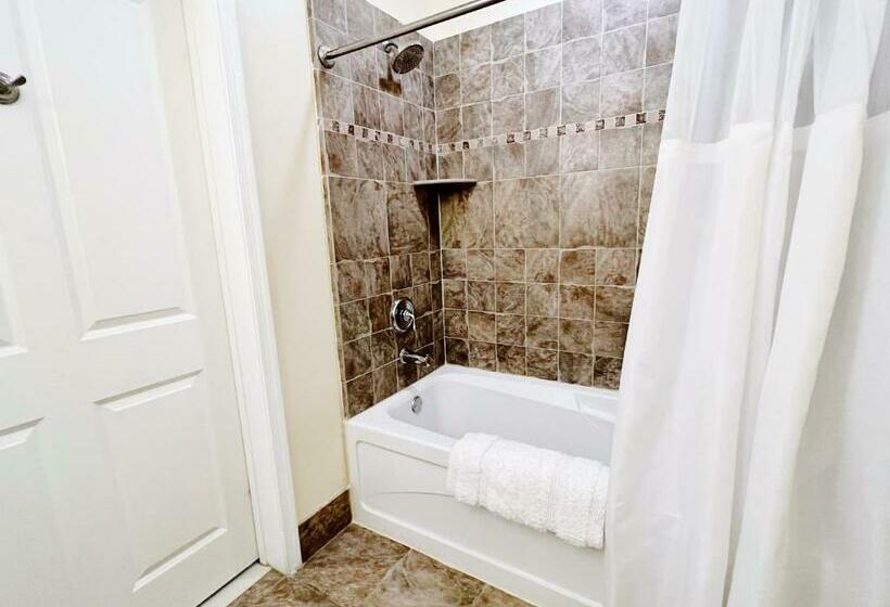 إستوديو قياسى سرير كينج, Mountain Creek Resort At Appalachian Hotel   Pool & Hot Tub