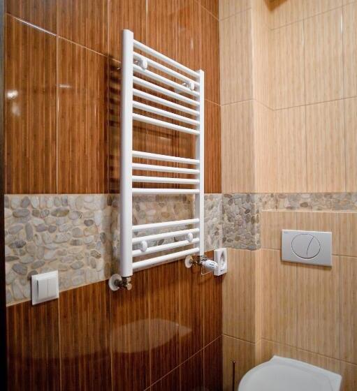 חדר סטנדרט, Folklor