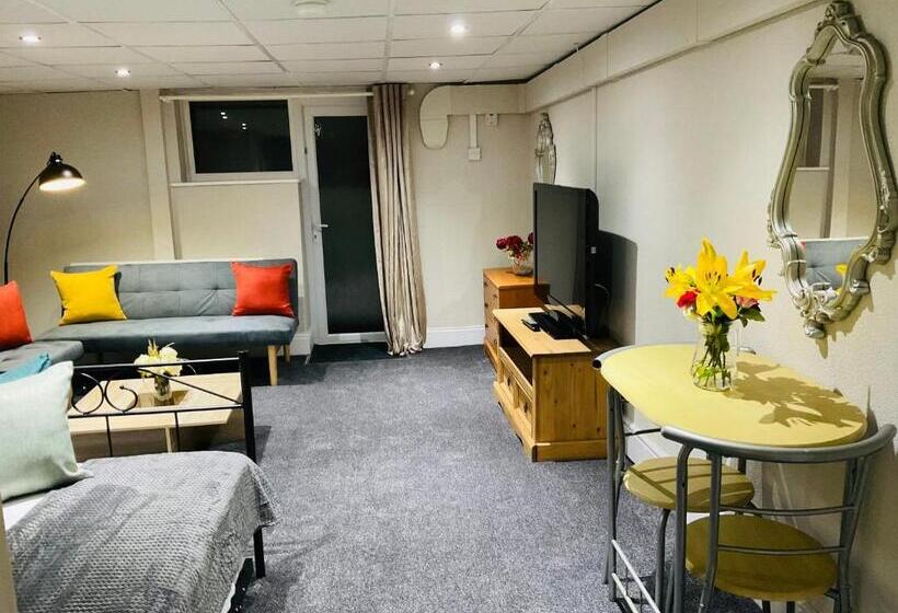 Апартаменты Superior 1 Спальня, Danescourt Lodge