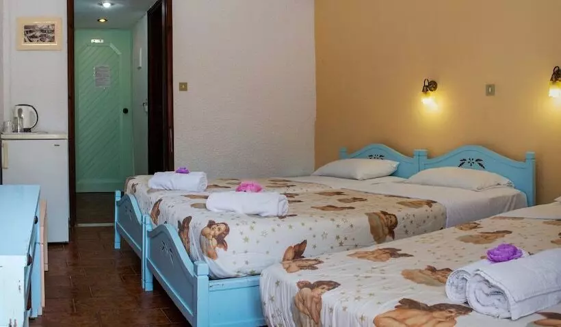Chambre Triple Standard, Alkion