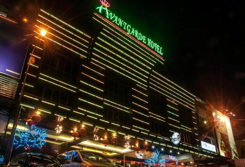 חדר סטנדרט, Avantgarde