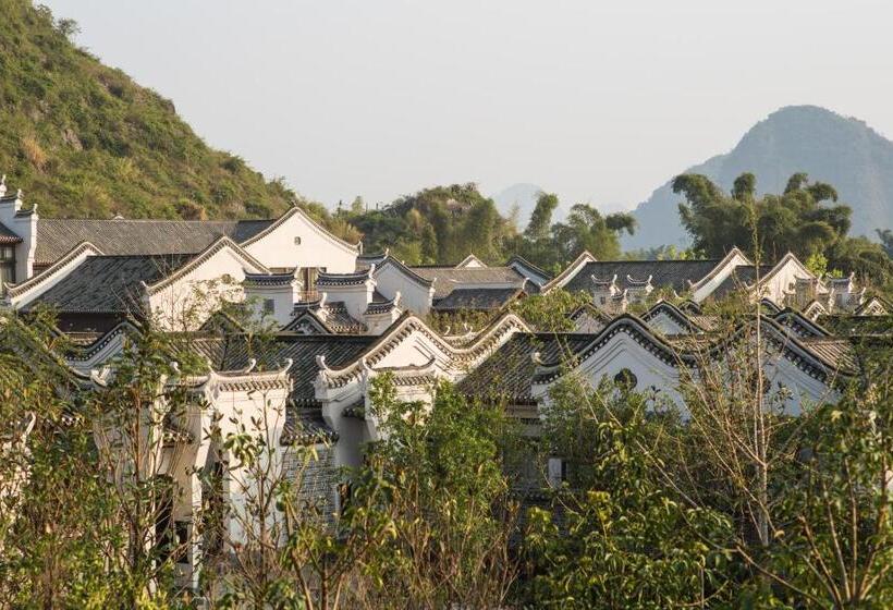 סוויטה, Banyan Tree Yangshuo