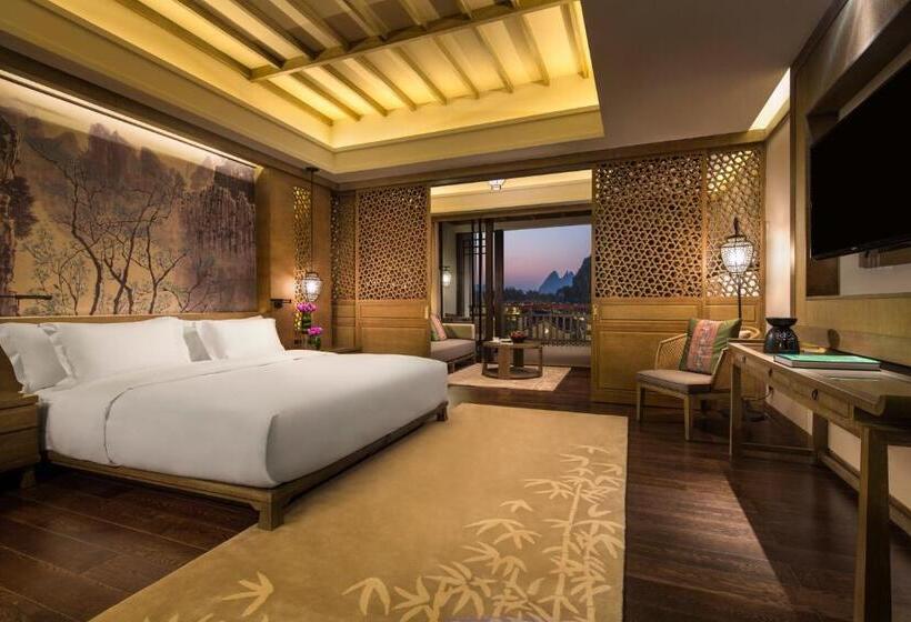 Люкс Кровать Кинг, Banyan Tree Yangshuo