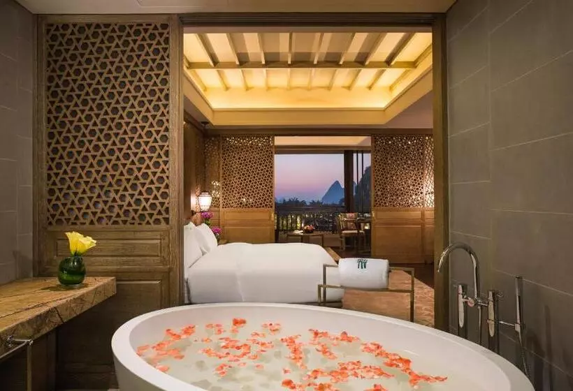 キングサイズベッドのスイートルーム, Banyan Tree Yangshuo