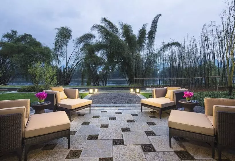 ツーベッドルーム　ヴィラ, Banyan Tree Yangshuo