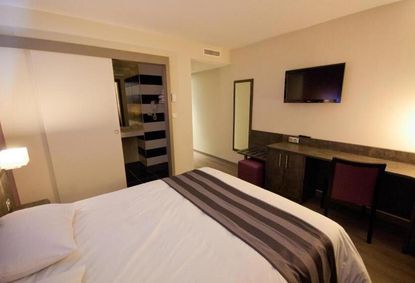 Номер Стандарт, Brit Hotel Confort Saint Dizier