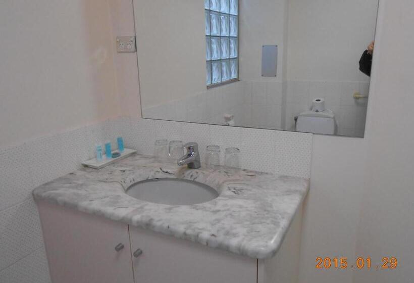 غرفة قياسية, Harringtons 102