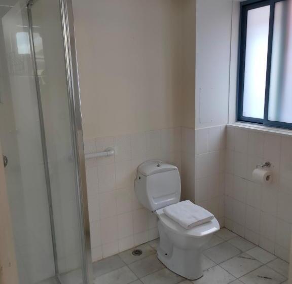 جناح عائلي, Harringtons 102