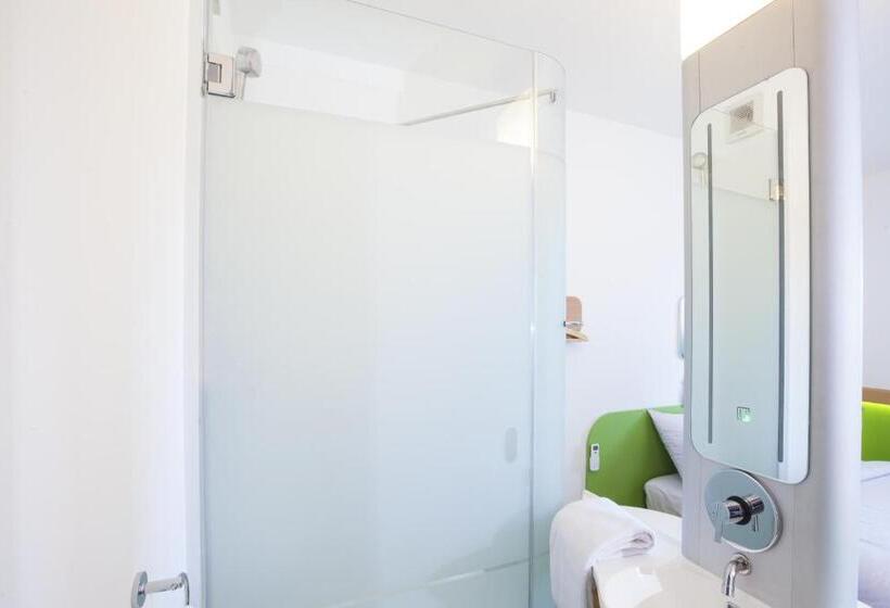 غرفة قياسية سرير بطابقين, Cordia Hotel Makassar Airport