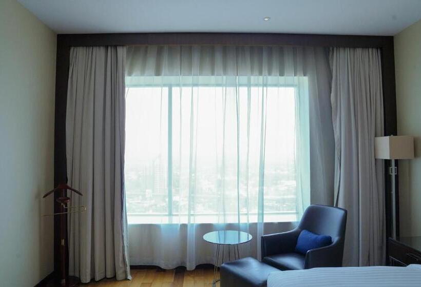 Номер Deluxe, Kochi Marriott