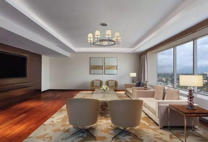 سوئیت پرزیدنت, Kochi Marriott