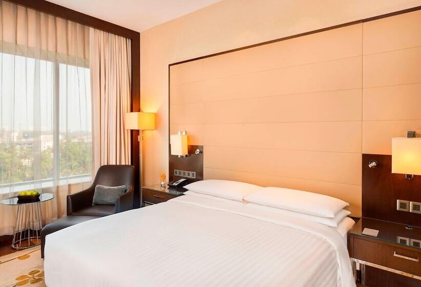 스탠다드 룸 풀장 전망, Kochi Marriott