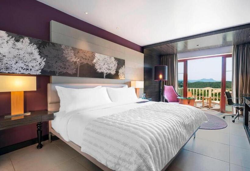 Стандартный Номер Кровать Кинг, Le Méridien Mahabaleshwar Resort & Spa