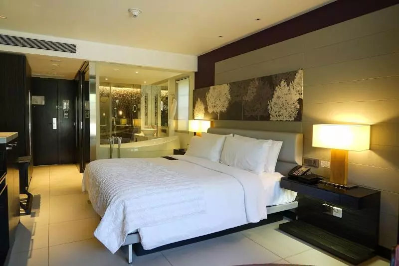 シングルデラックスルーム, Le Méridien Mahabaleshwar Resort & Spa