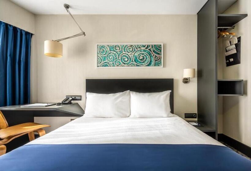 اتاق سوپریور, Misa