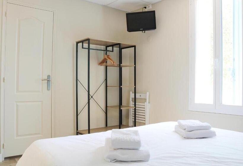 חדר סטנדרט, Mon P Tit Hôtel