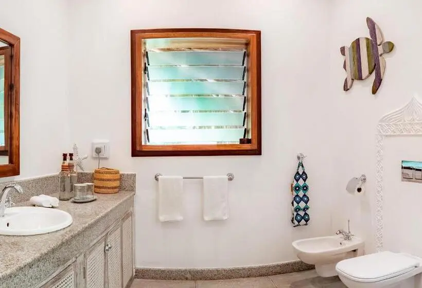 Woonhut, Nomad Beach Resort