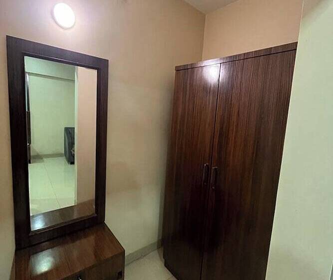 חדר דלוקס, Royal Park Residency