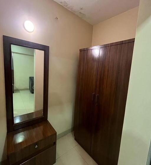 חדר דלוקס, Royal Park Residency