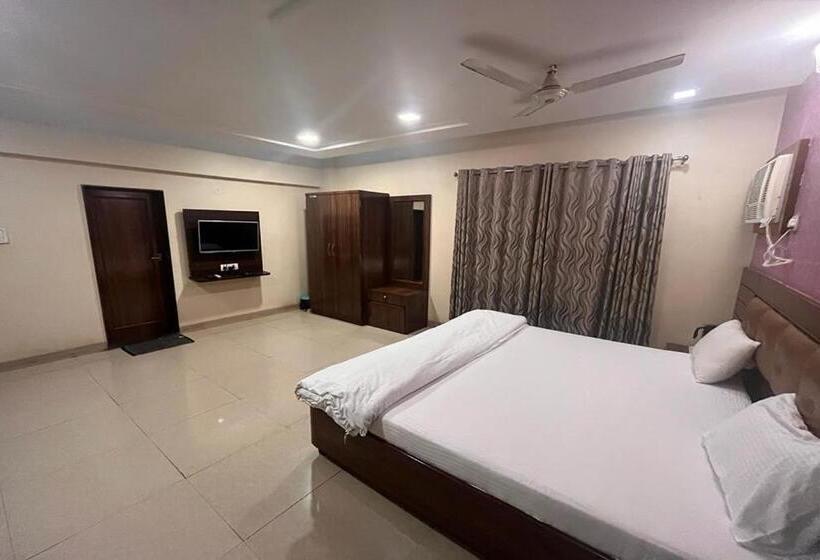 חדר סופריור, Royal Park Residency