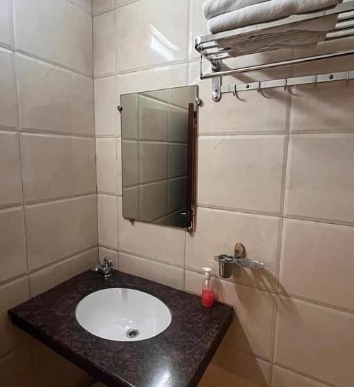 חדר סופריור, Royal Park Residency