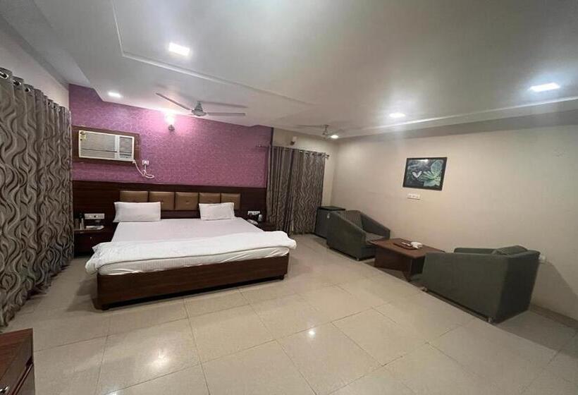 חדר סופריור, Royal Park Residency