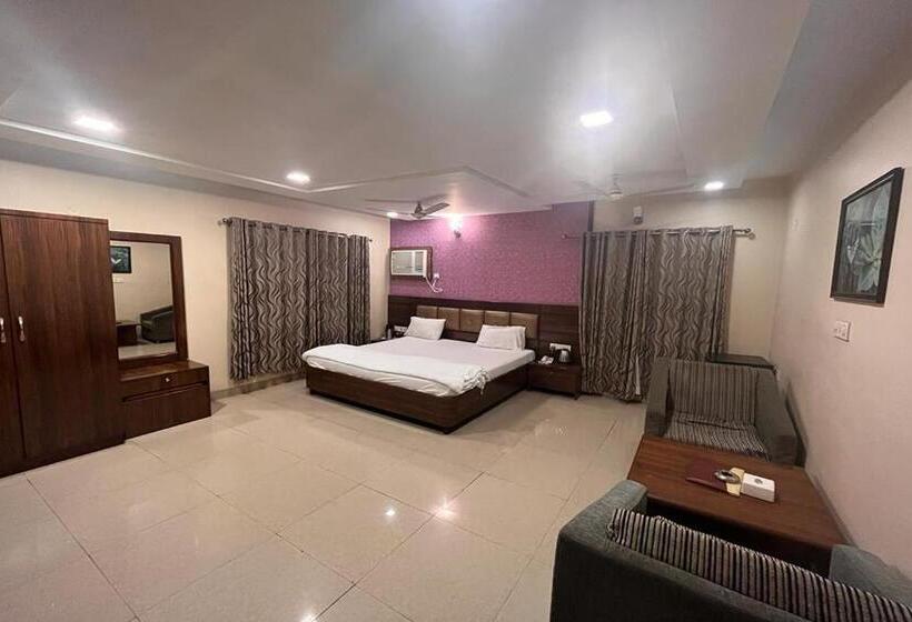 חדר סופריור, Royal Park Residency