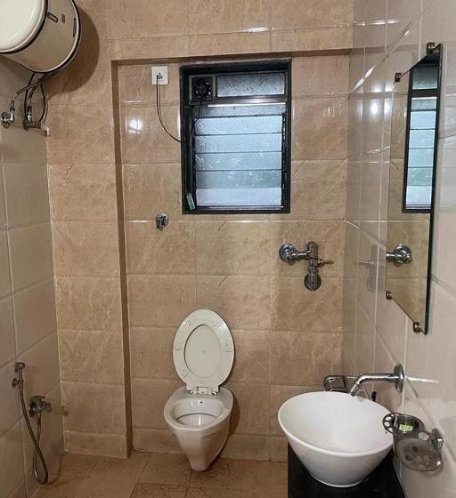 סוויטה, Royal Park Residency