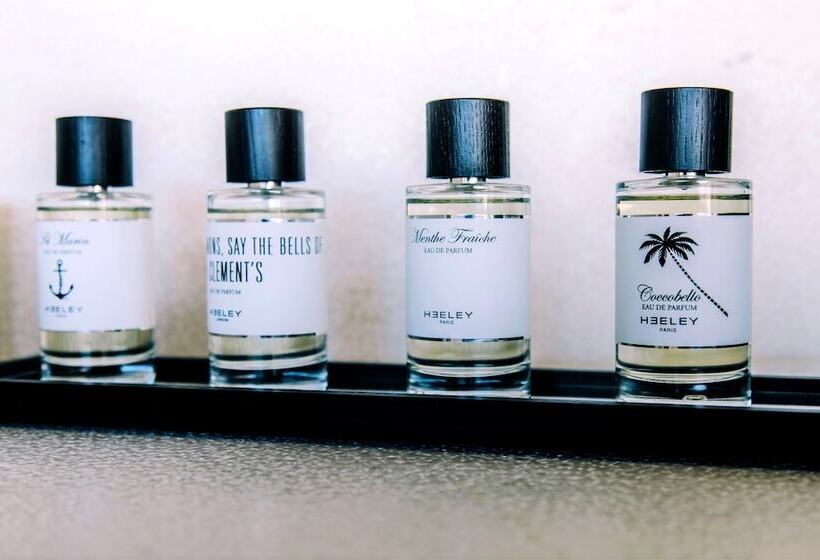 استودیوی استاندارد, Sant Francesc Hotel Singular