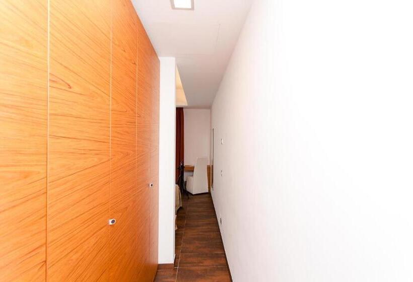 Standard-huone Parveke, Sciali