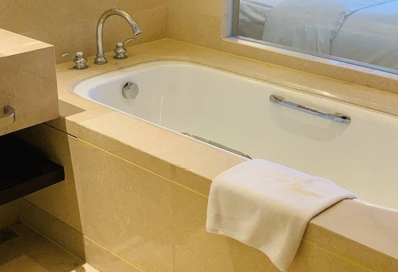 디럭스룸 공원 전망, Sheraton Qinhuangdao Beidaihe