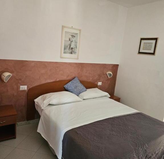 חדר סטנדרט, Souvenir