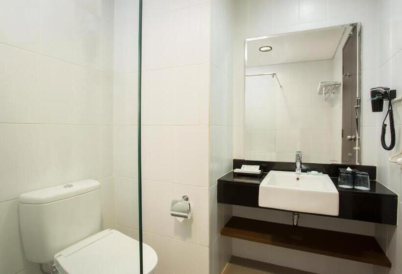 Номер Deluxe, Swissbelinn Kemayoran