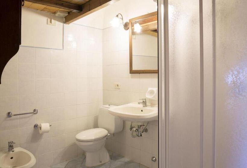 דירת חדר, Villa Grassina