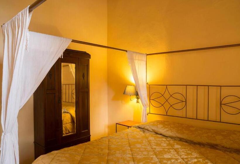 דירת שלושה חדרים, Villa Grassina