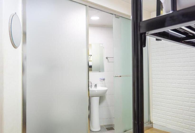 标准三人间, 24 Guesthouse Dongdaemun Market