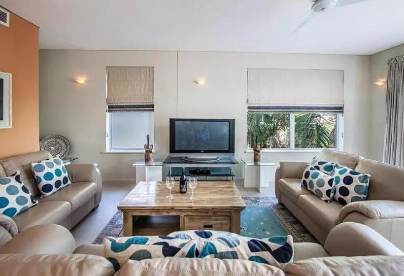 1 Bedroom Penthouse Apartment, Emerald Noosa