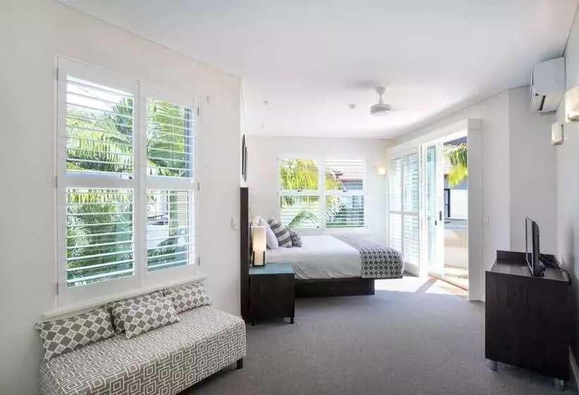1 Bedroom Penthouse Apartment, Emerald Noosa