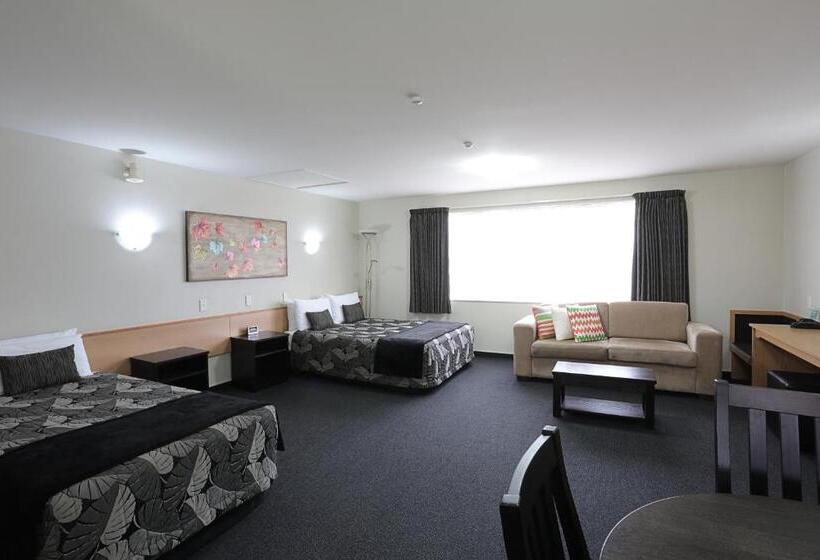 标准工作室, Homestead Villa Motel