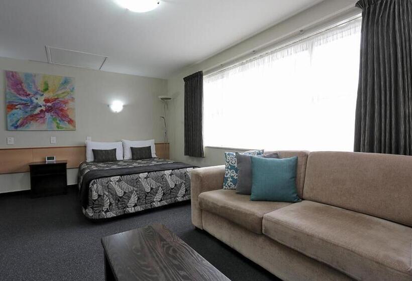 标准工作室, Homestead Villa Motel