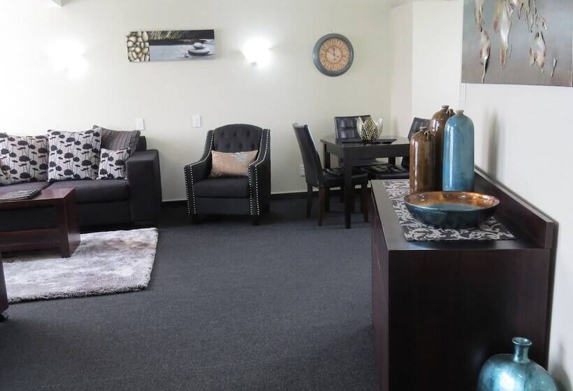 豪华套房, Homestead Villa Motel