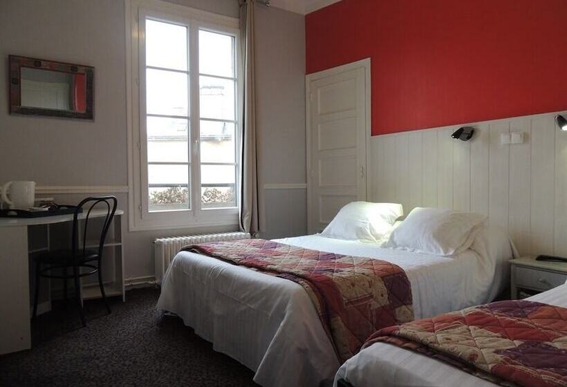 Номер Стандарт, Hôtel Le Hussard