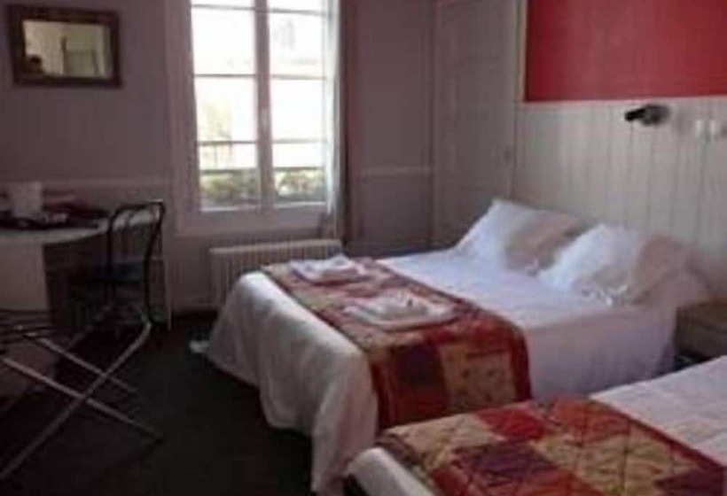 スタンダードトリプルルーム, Hôtel Le Hussard