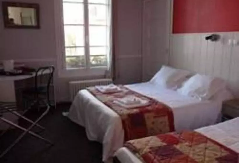 スタンダードトリプルルーム, Hôtel Le Hussard