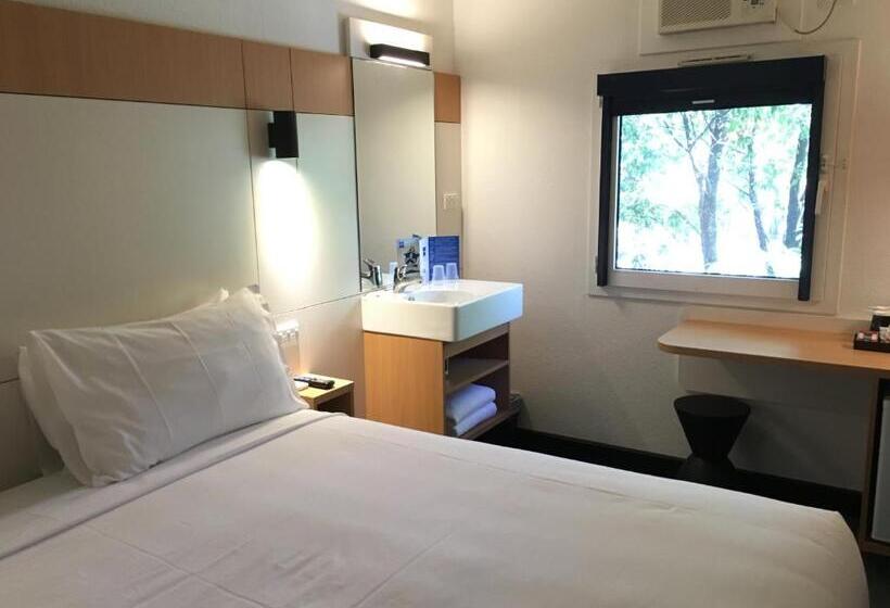 חדר סטנדרט עם מיטת קינג, Ibis Budget Enfield