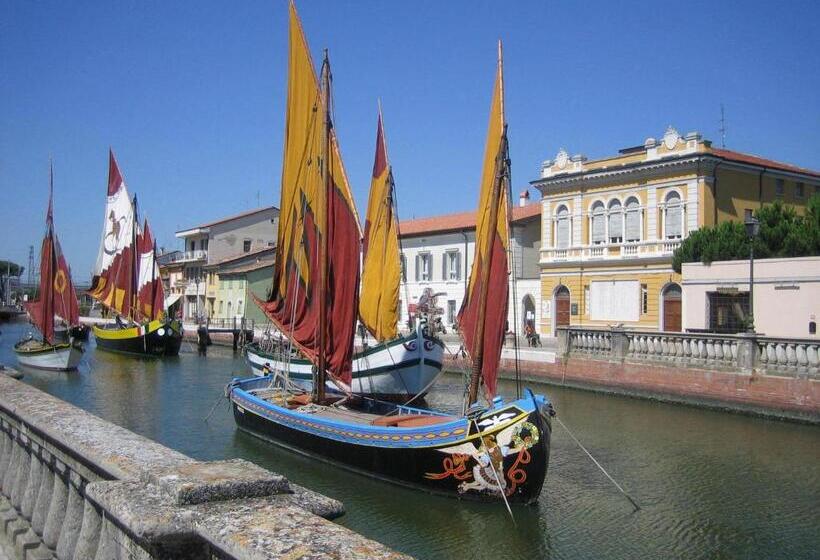 带阳台的三人标准间, Depandance Hotel Jole