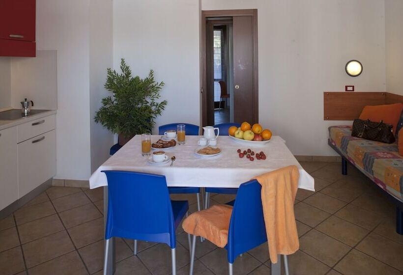 Апартаменты Comfort 2 Спальни, Michelangelo Holiday & Family Resort